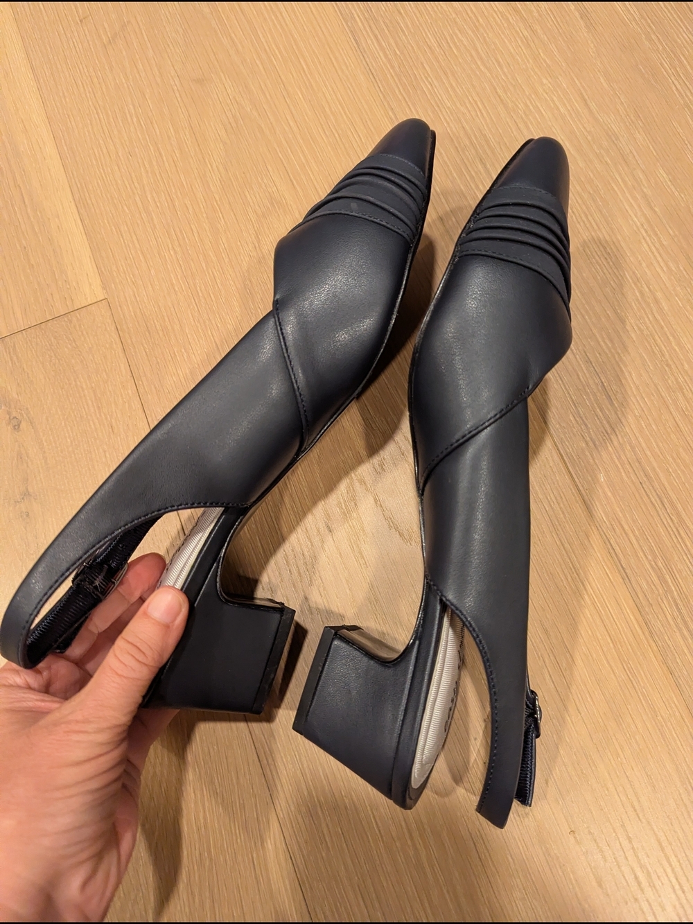 Easy Street Women's Navy Slingback Pumps - Picture 7 of 11
